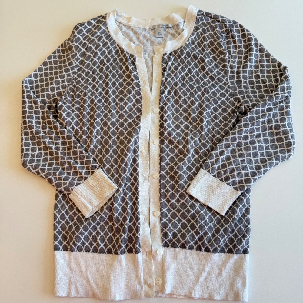 Halogen Womens Cardigan XS Grey White Geometric‎ Lattice Button Front Sweater